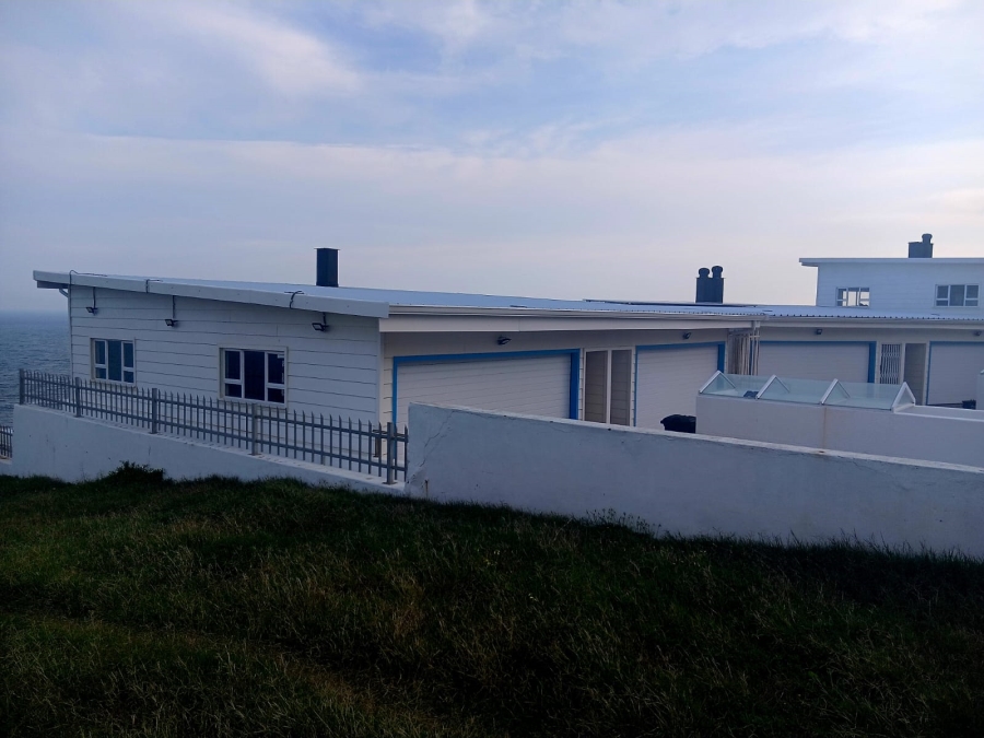 To Let 3 Bedroom Property for Rent in Dana Bay Western Cape